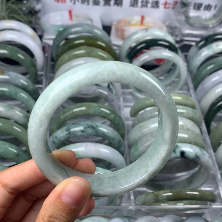 翡翠手镯未镶嵌3号