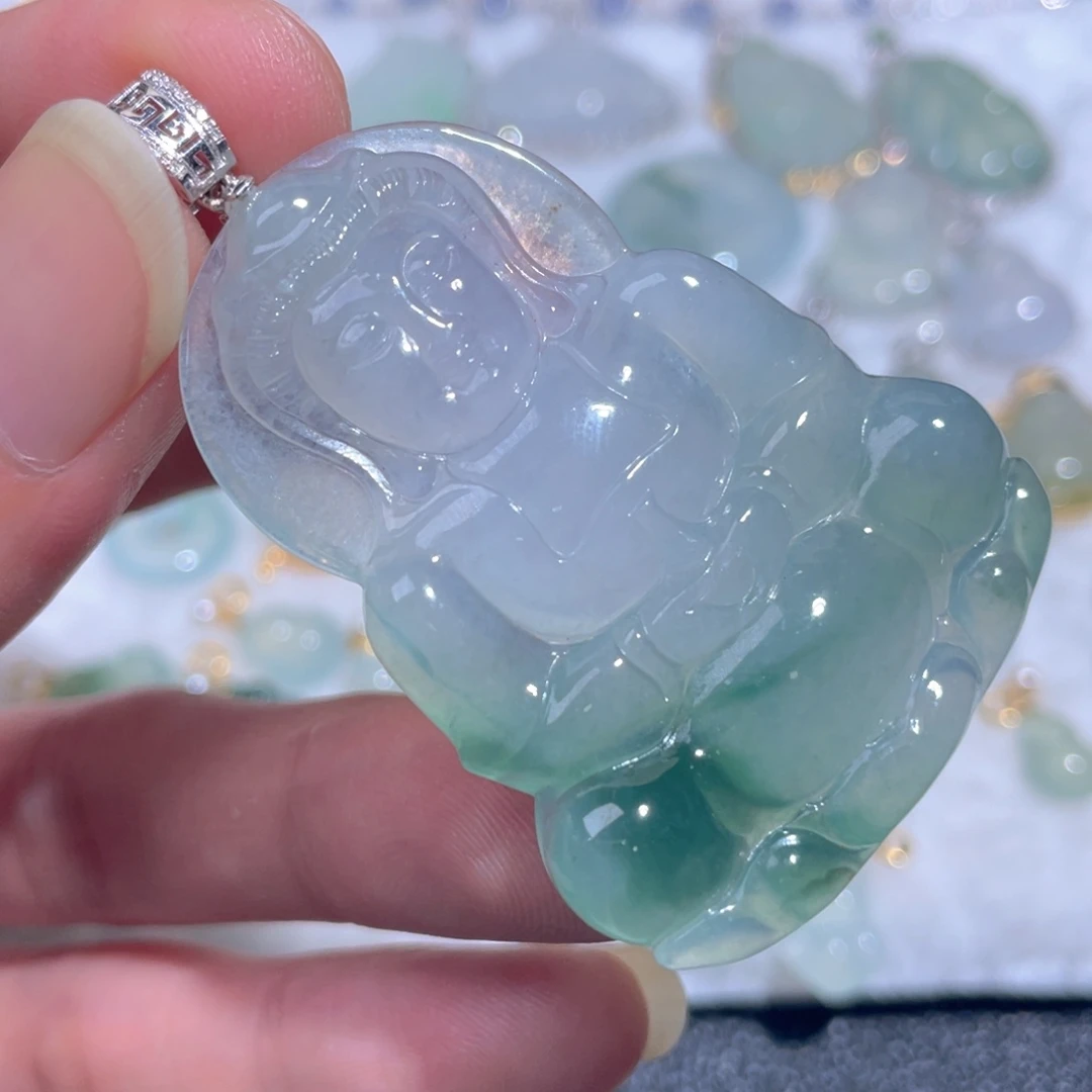 翡翠18K金镶嵌颈饰翡翠