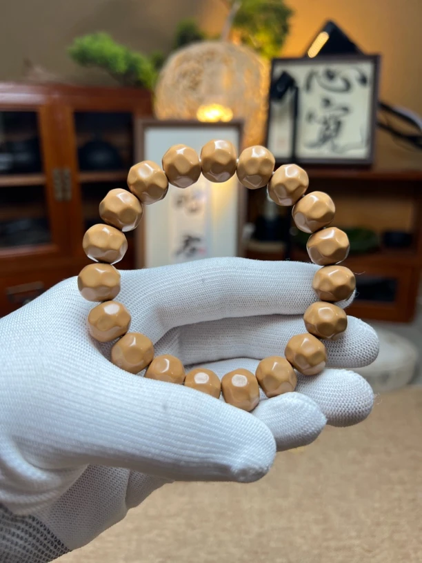 （大君出品）精品无相奶酪猴头手串