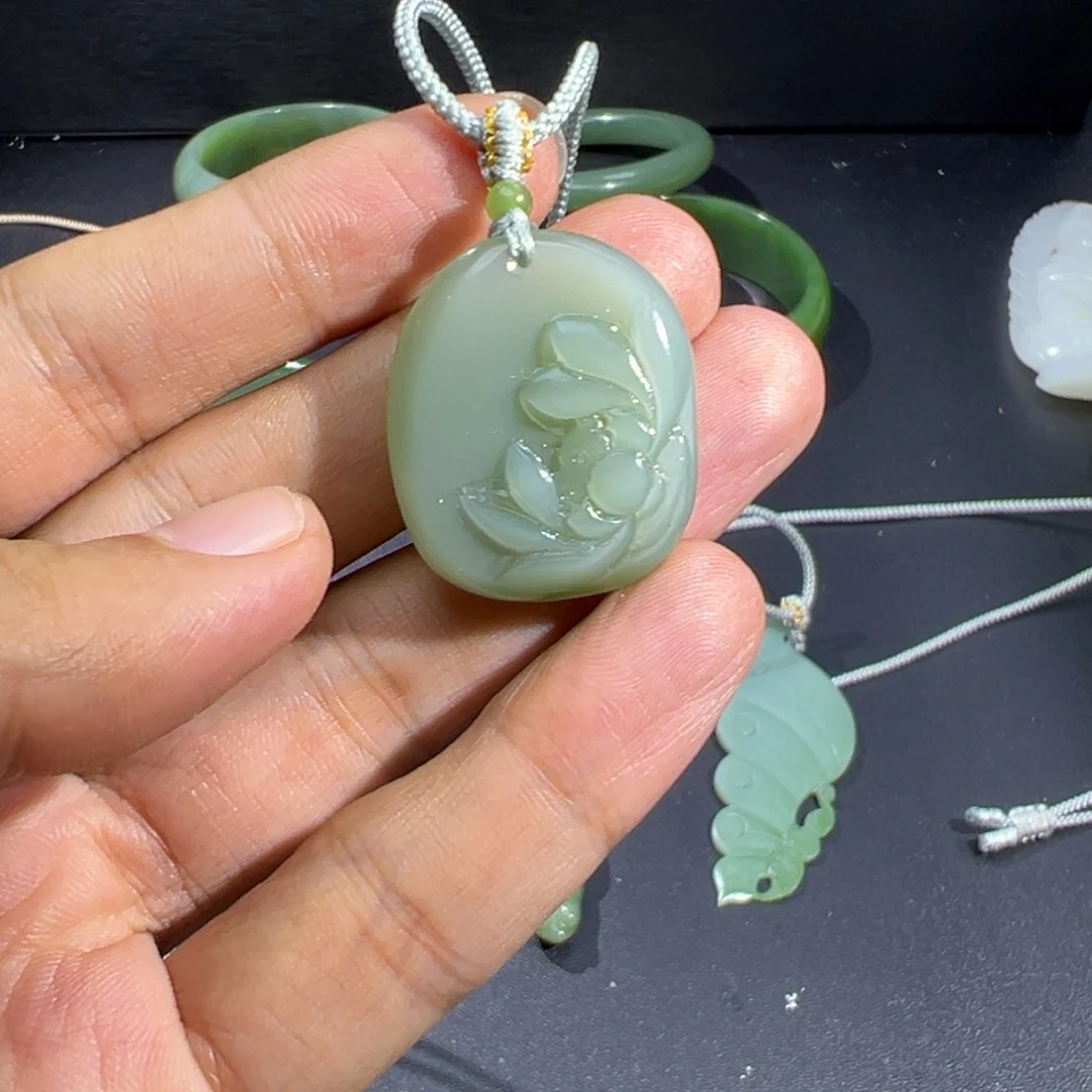 未镶嵌和田玉（碧玉）珠宝奇石