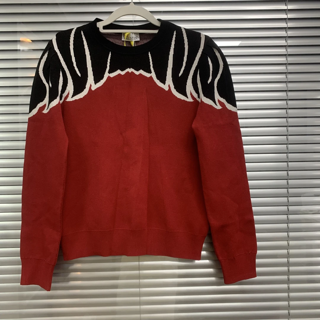 99新 Valentino/华伦天奴 黑红拼色毛衣/M码/F00326