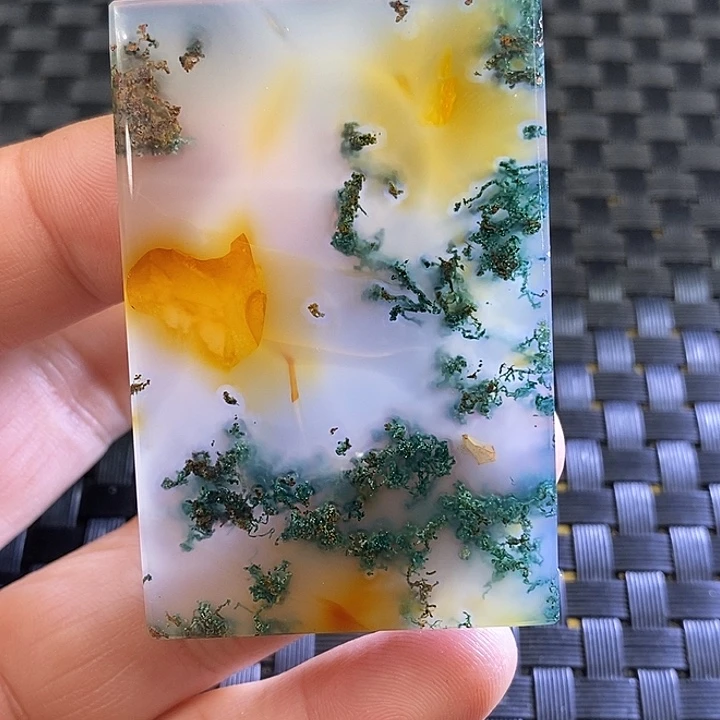 已***置玛瑙/玉髓未镶嵌颈饰