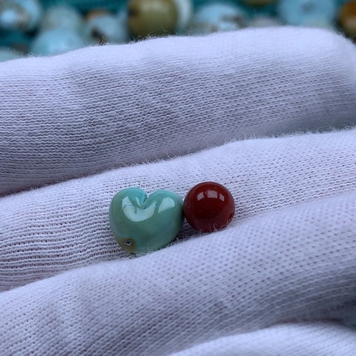 南红玛瑙未镶嵌珠宝奇石