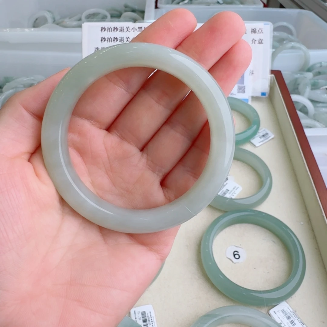 未镶嵌手镯和田玉222