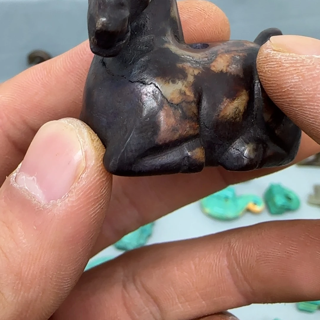 未镶嵌和田玉（糖玉）珠宝奇石