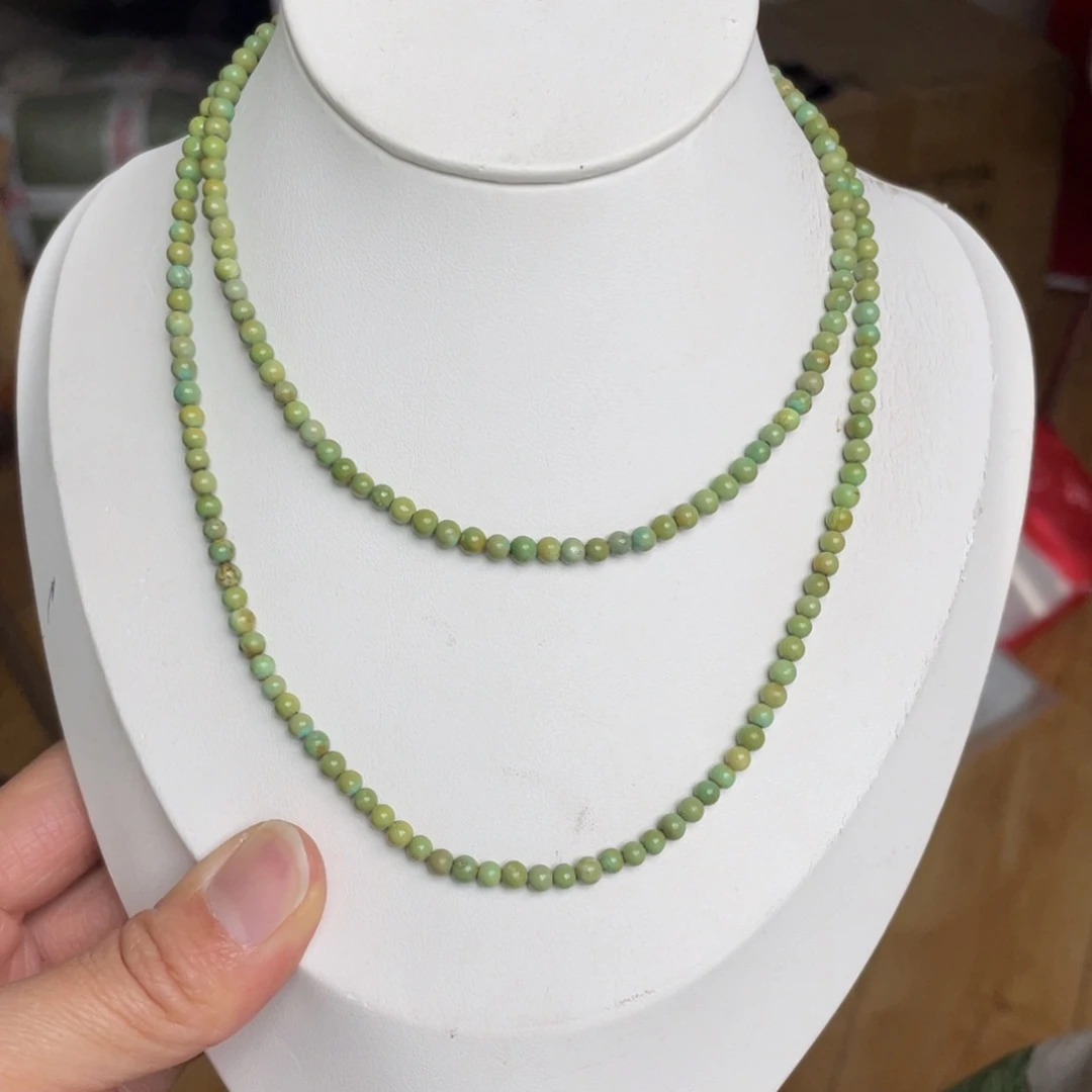 绿松石未镶嵌颈饰