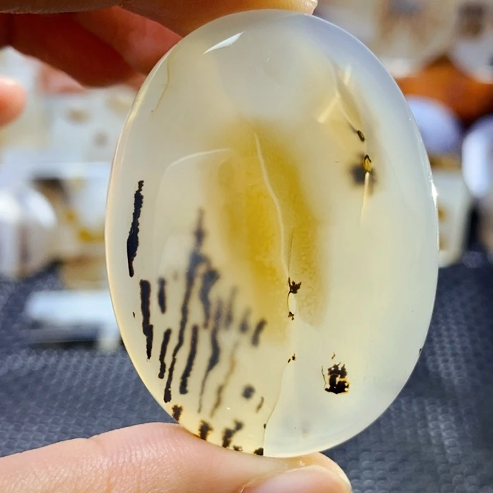 玛瑙/玉髓未镶嵌珠宝半成品