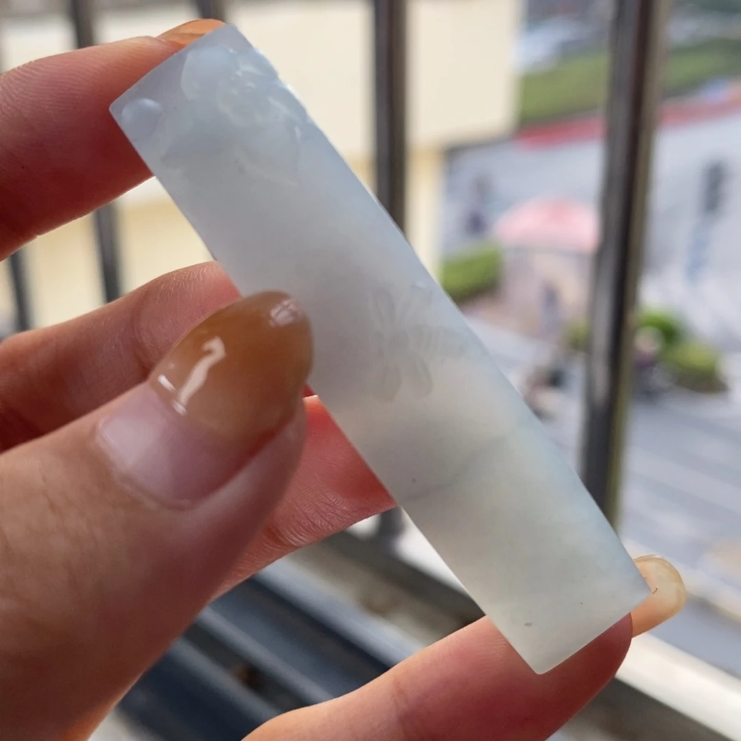 未镶嵌定制翡翠毛货无鉴赏期