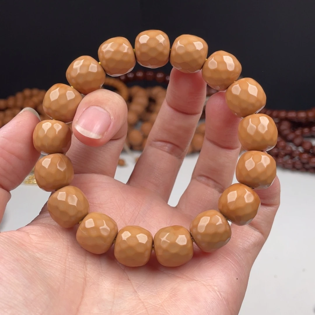 手串猴头核桃大老邢钻石36.6。 13