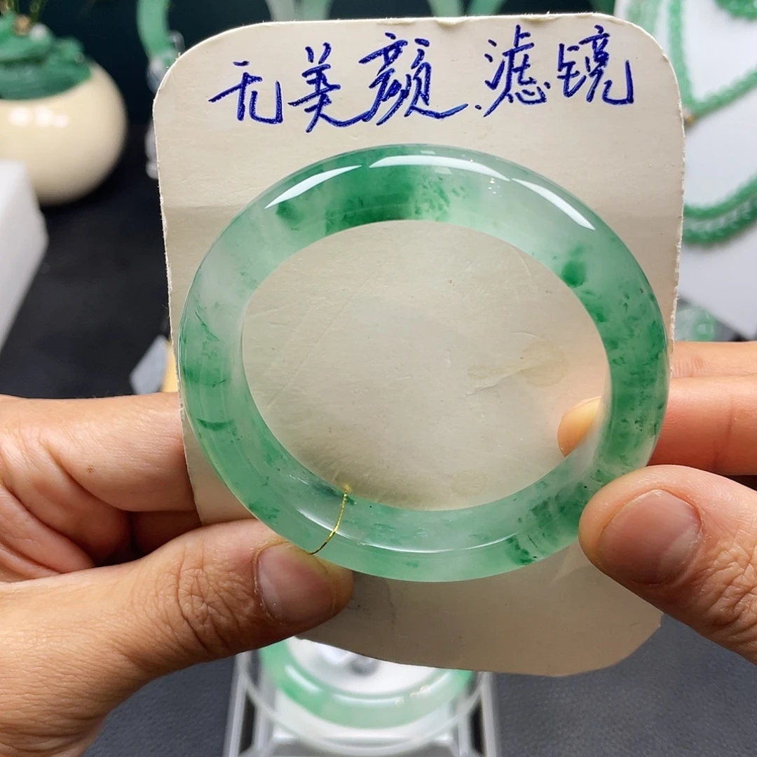 石英质玉未镶嵌手镯