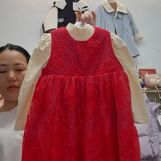 100马两件套连衣群。。。