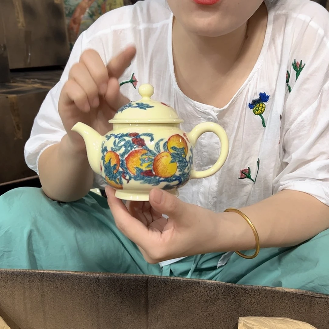 摆件//////景德镇陶瓷瓷器。黄。