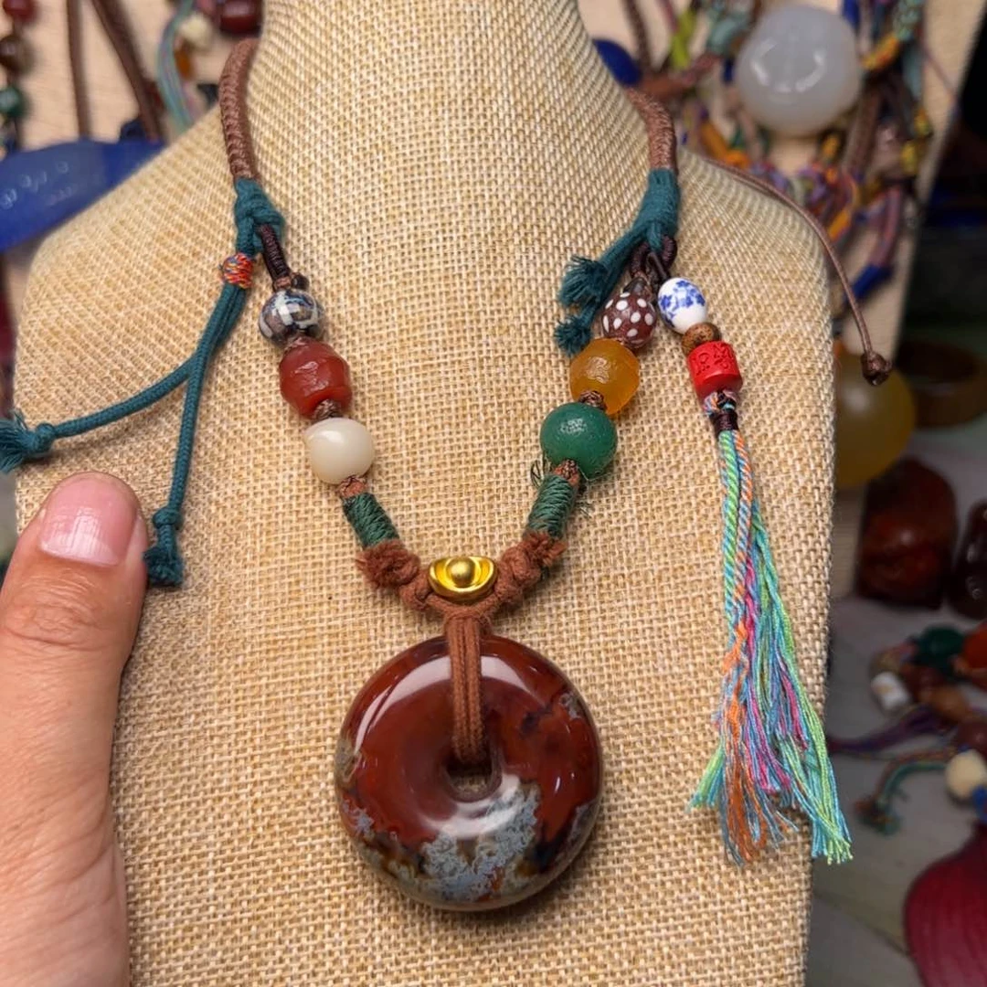 玛瑙/玉髓颈饰未镶嵌