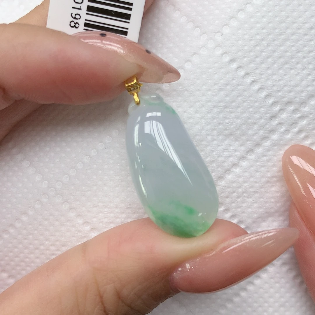 颈饰18K金镶嵌翡翠