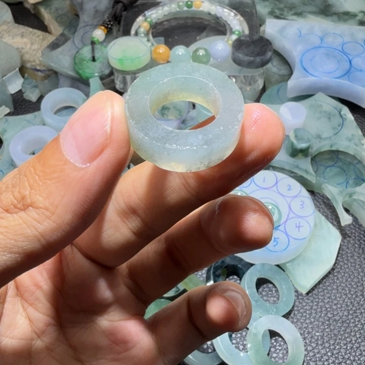 定制翡翠未镶嵌9-16圈口