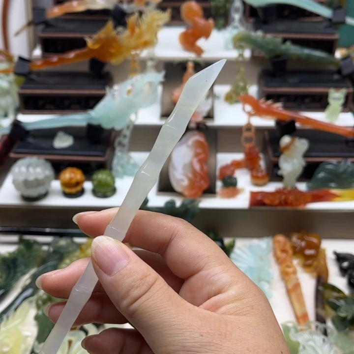 蛇纹石玉未镶嵌岫玉发簪