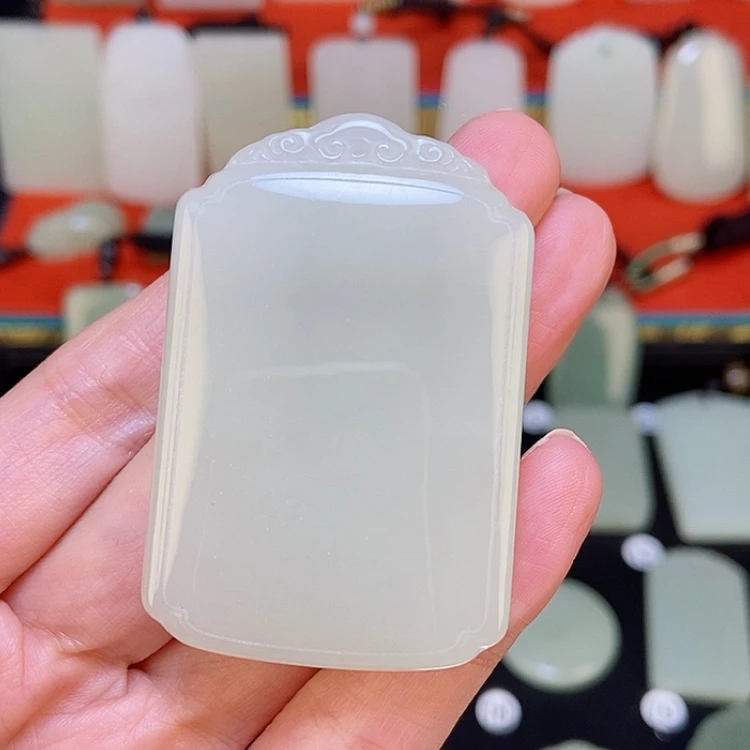 【闪购商品】颈饰未镶嵌和田玉