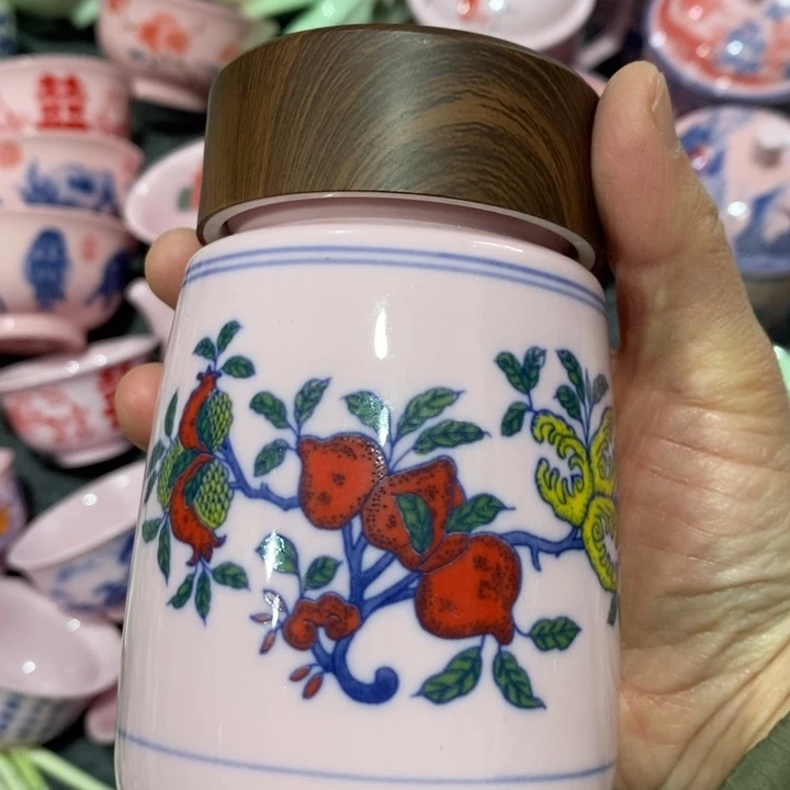 摆件瓷红稀土石榴保温杯