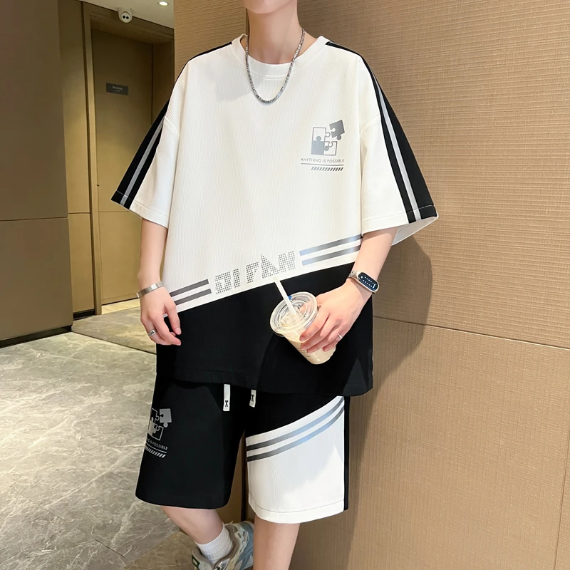 青少年15-18岁夏季短袖潮服T恤新款中学生帅气套装搭配一套衣服