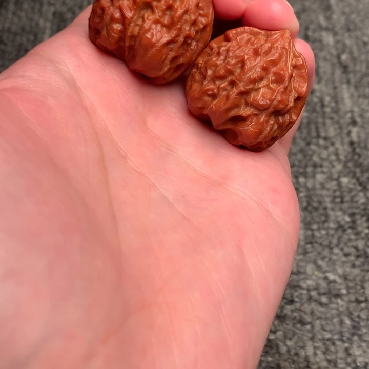 文玩核桃把件方蟾。