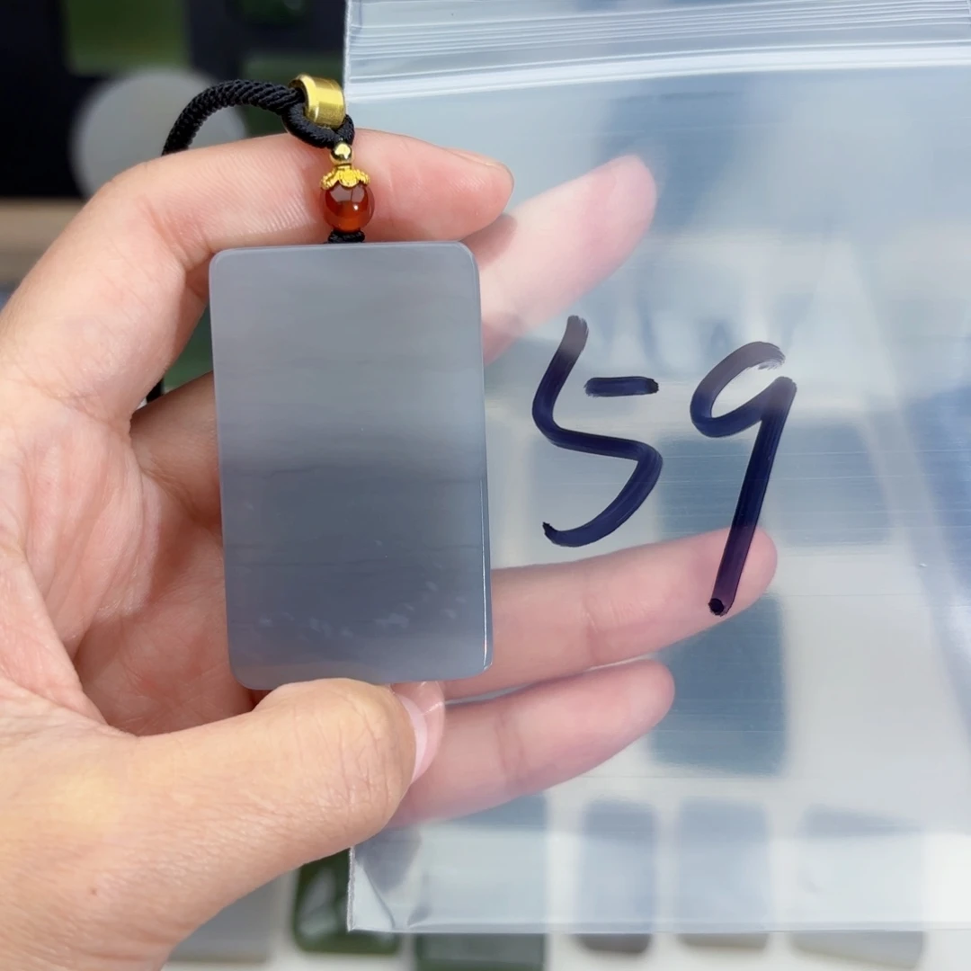 和田玉随形未镶嵌花****?