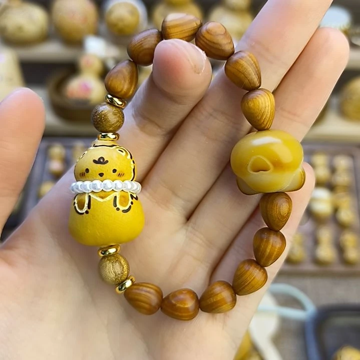 时*～可爱小熊葫芦手串一个