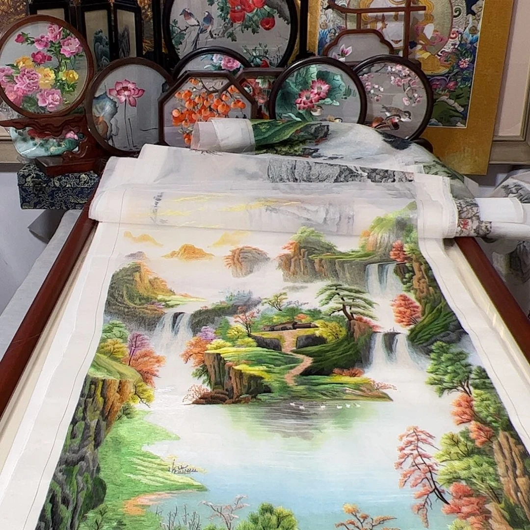 桂***刺绣纯手工刺绣画