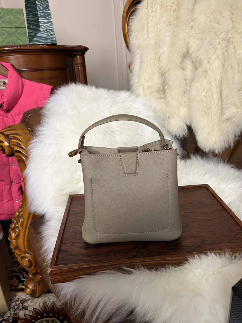 【yoyo礼物】女士轻奢手拎包耐刮肩包包纯色证件位简约托特包可折叠