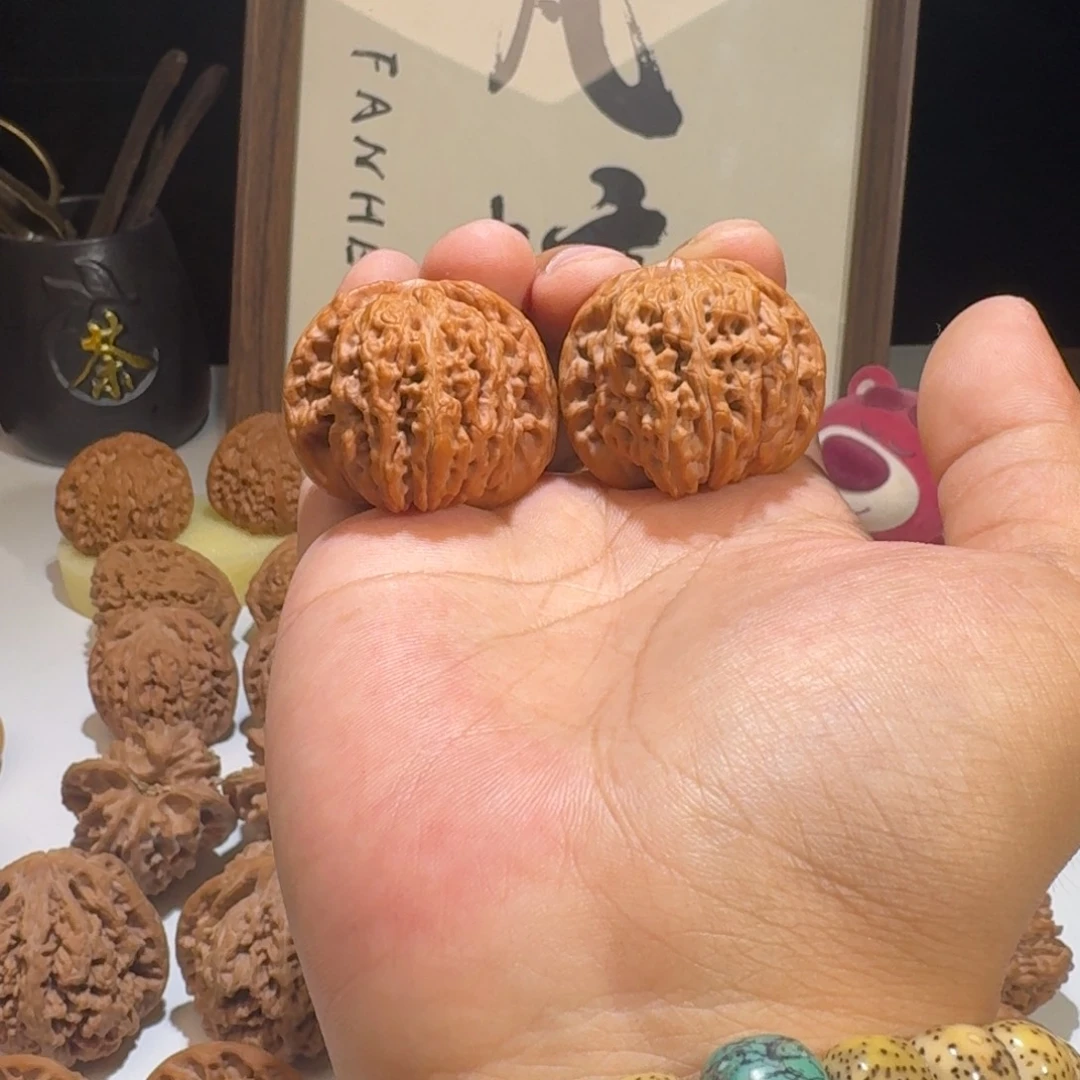 文玩核桃吊坠38尺寸平谷四座楼（色差）