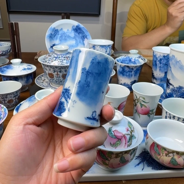 杯子山水画是山水山水