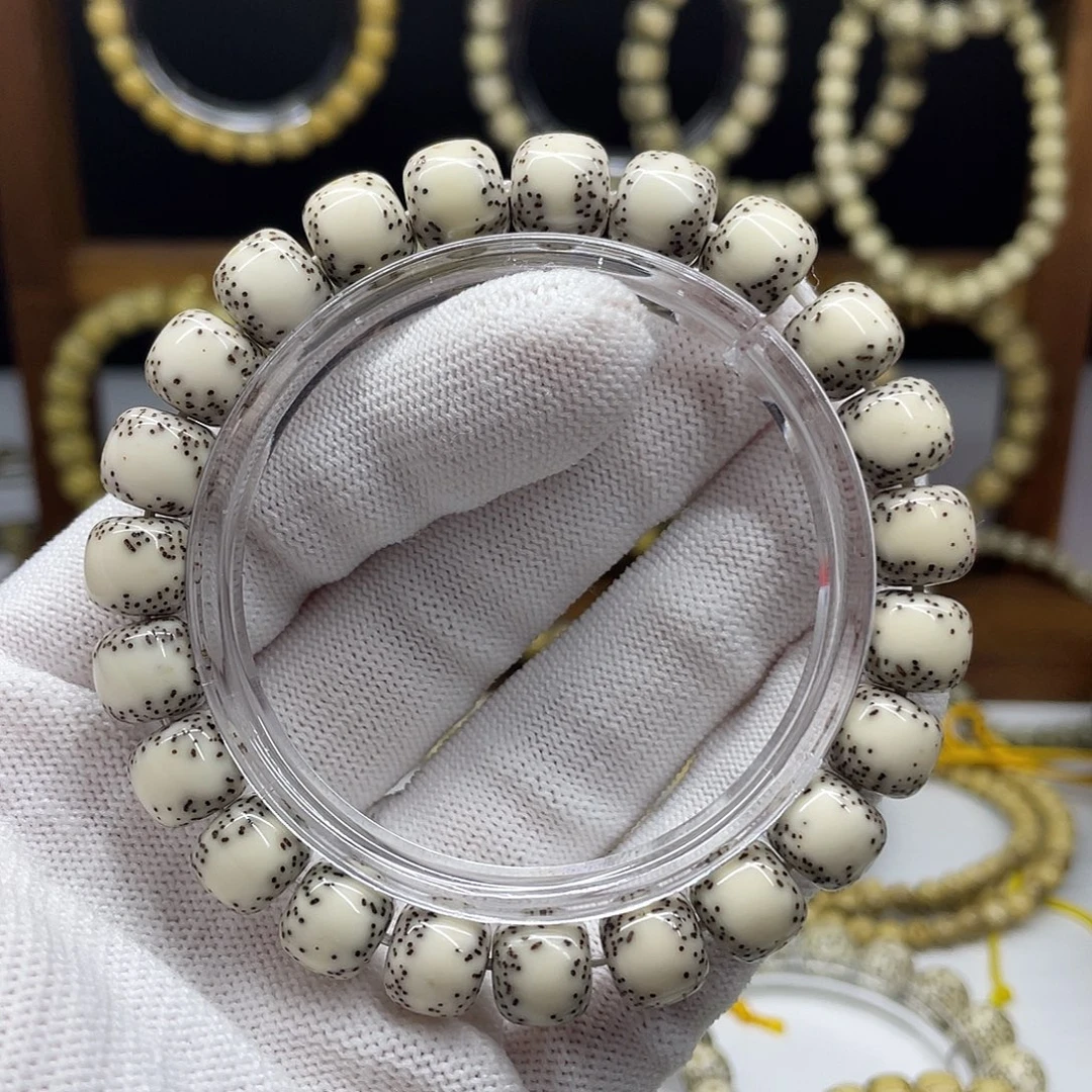 李****星月菩提手串10-9，通体小细星