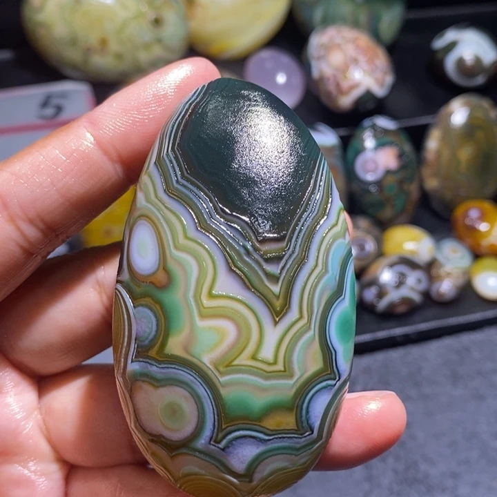 玛瑙/玉髓未镶嵌珠宝奇石67