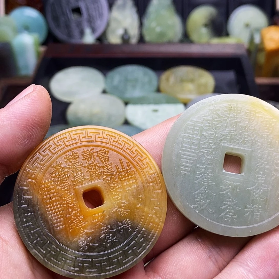 蛇纹石玉挂件未镶嵌泷****神