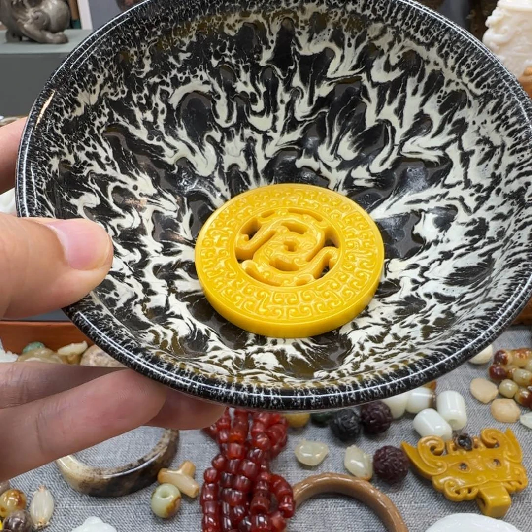 瓷片河****馆瓷器的造型也非常