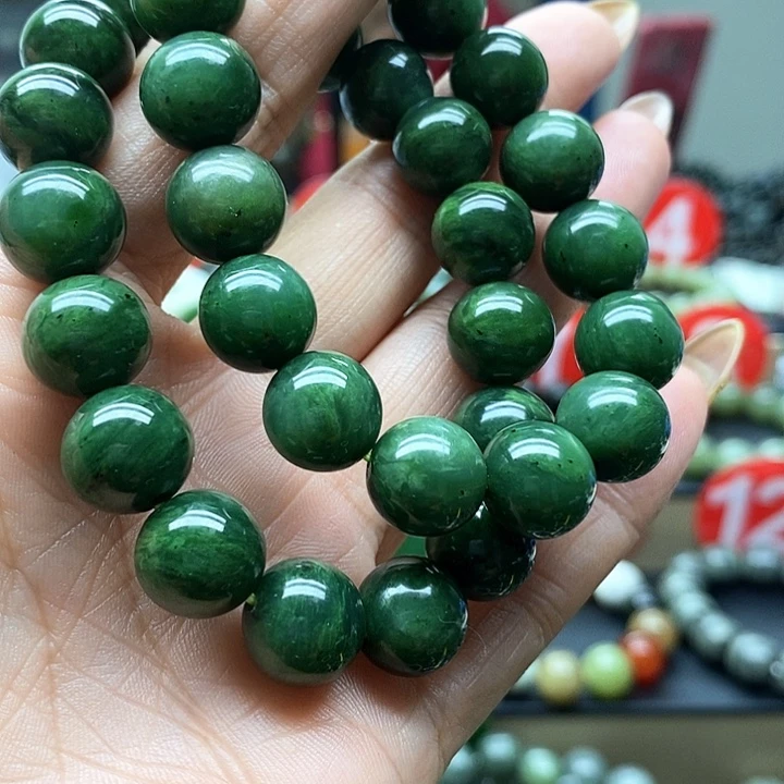 未镶嵌手链和田玉卡12碧玉飘翠
