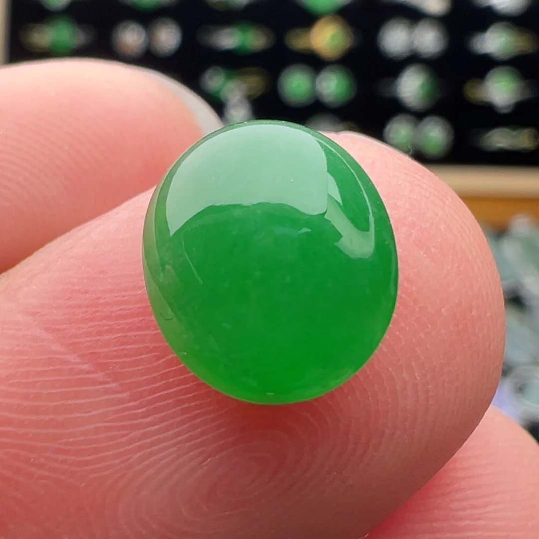 翡翠未镶嵌颈饰蛋面9.8