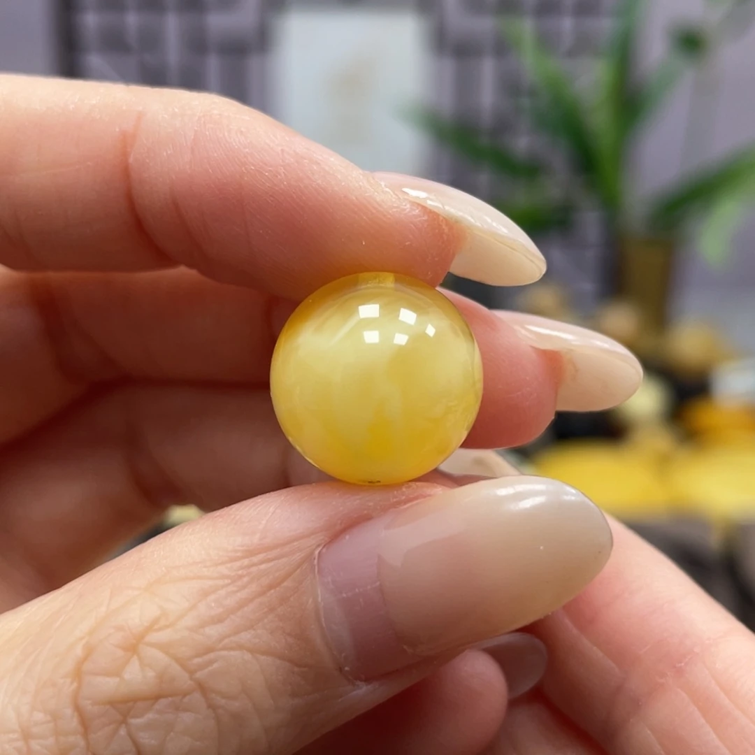 琥珀裸石未镶嵌内***柜14.0mm圆珠