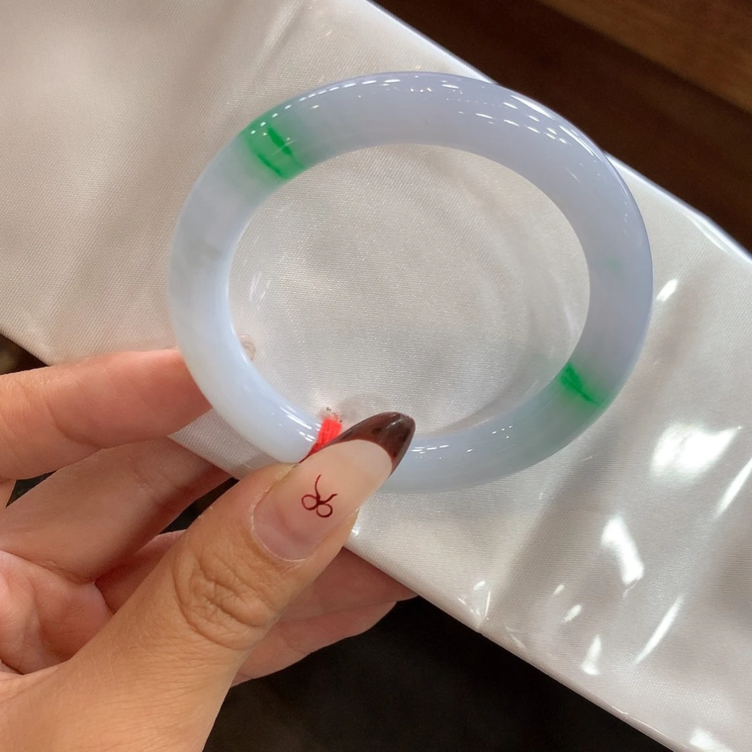 翡翠未镶嵌手镯（圆镯）52号完美金丝阳绿