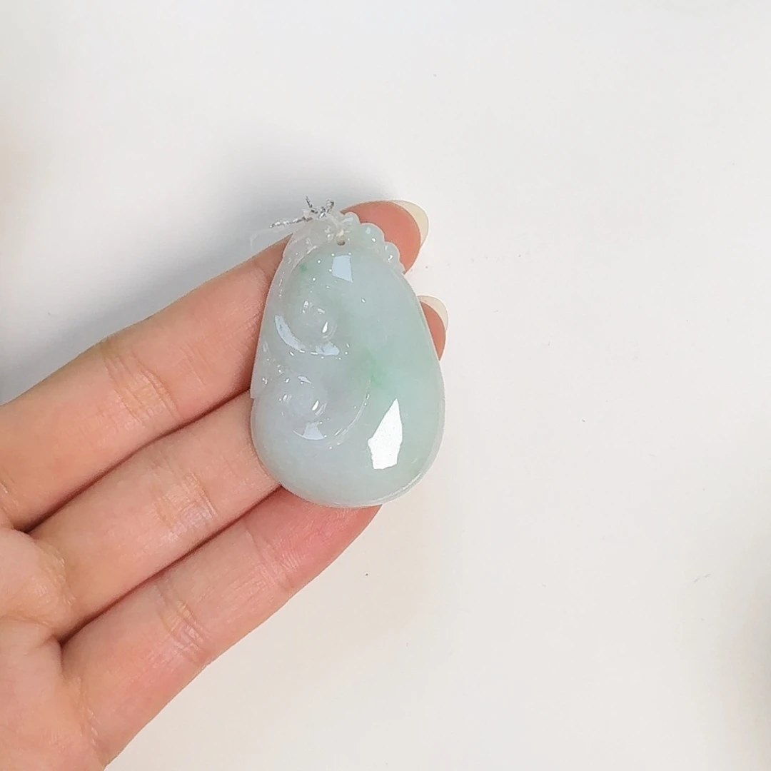 翡翠颈饰未镶嵌如意吊坠