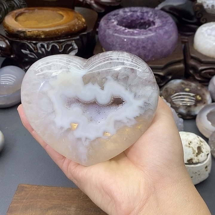 紫晶摆件未镶嵌爱心