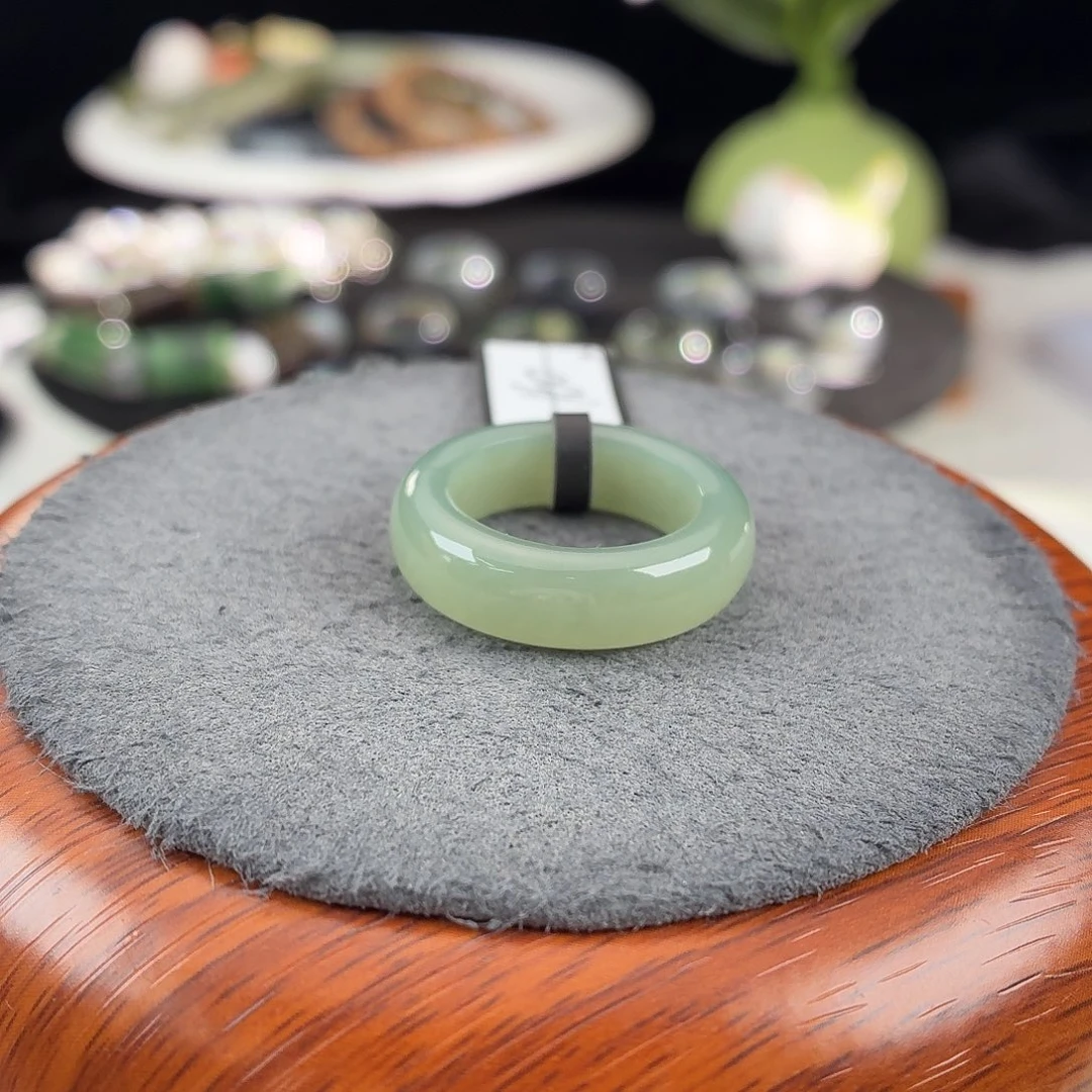 和田玉（糖玉）未镶嵌戒指b56奶蓝轮胎18.2