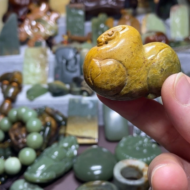 【闪购商品】岫岩河磨玉（透闪石质玉）挂件未镶嵌小**光