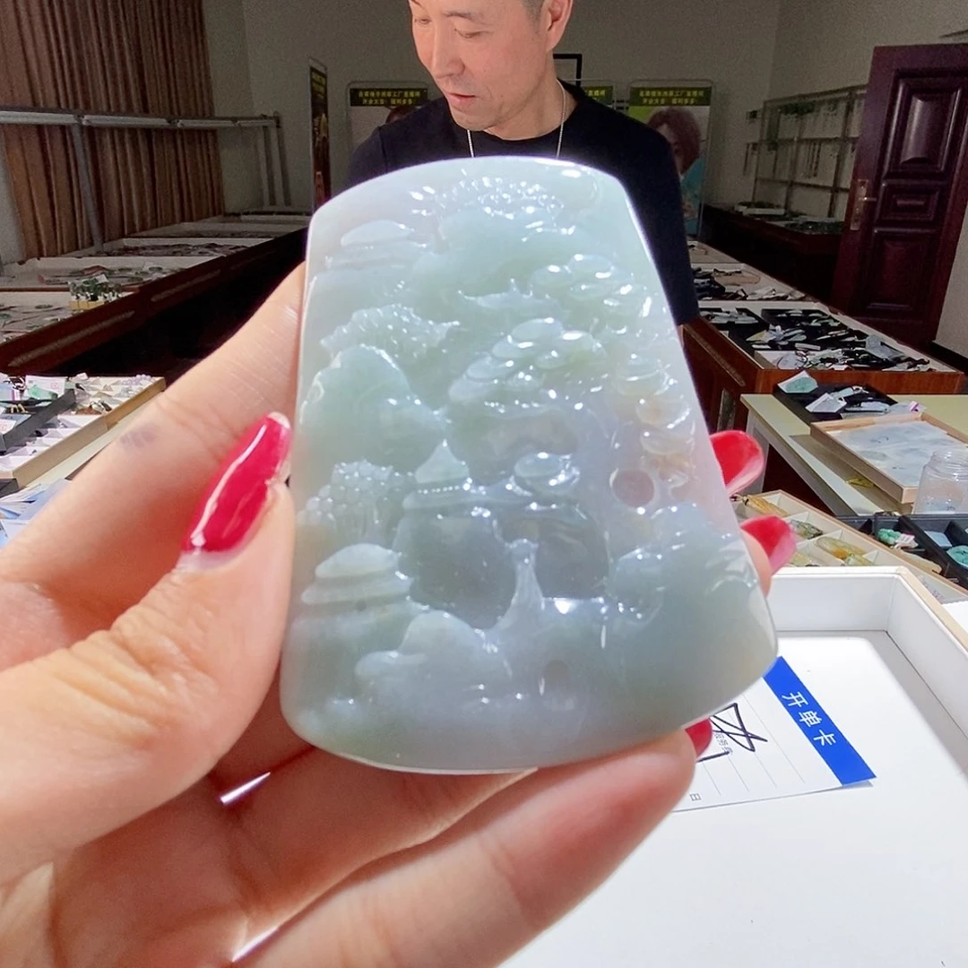 翡翠未镶嵌颈饰翡翠