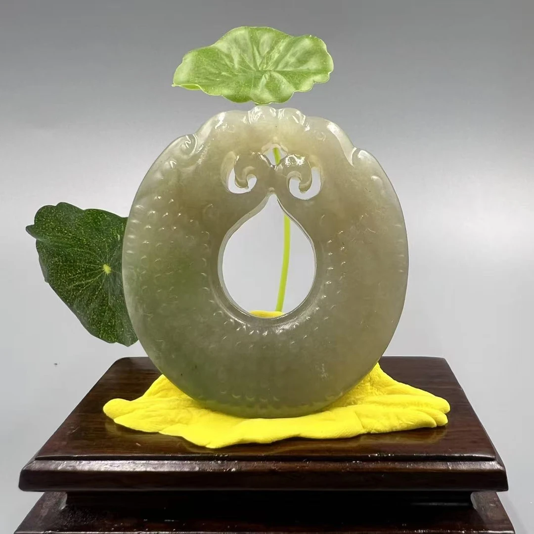 A0771 和田玉吊坠 HS6209188