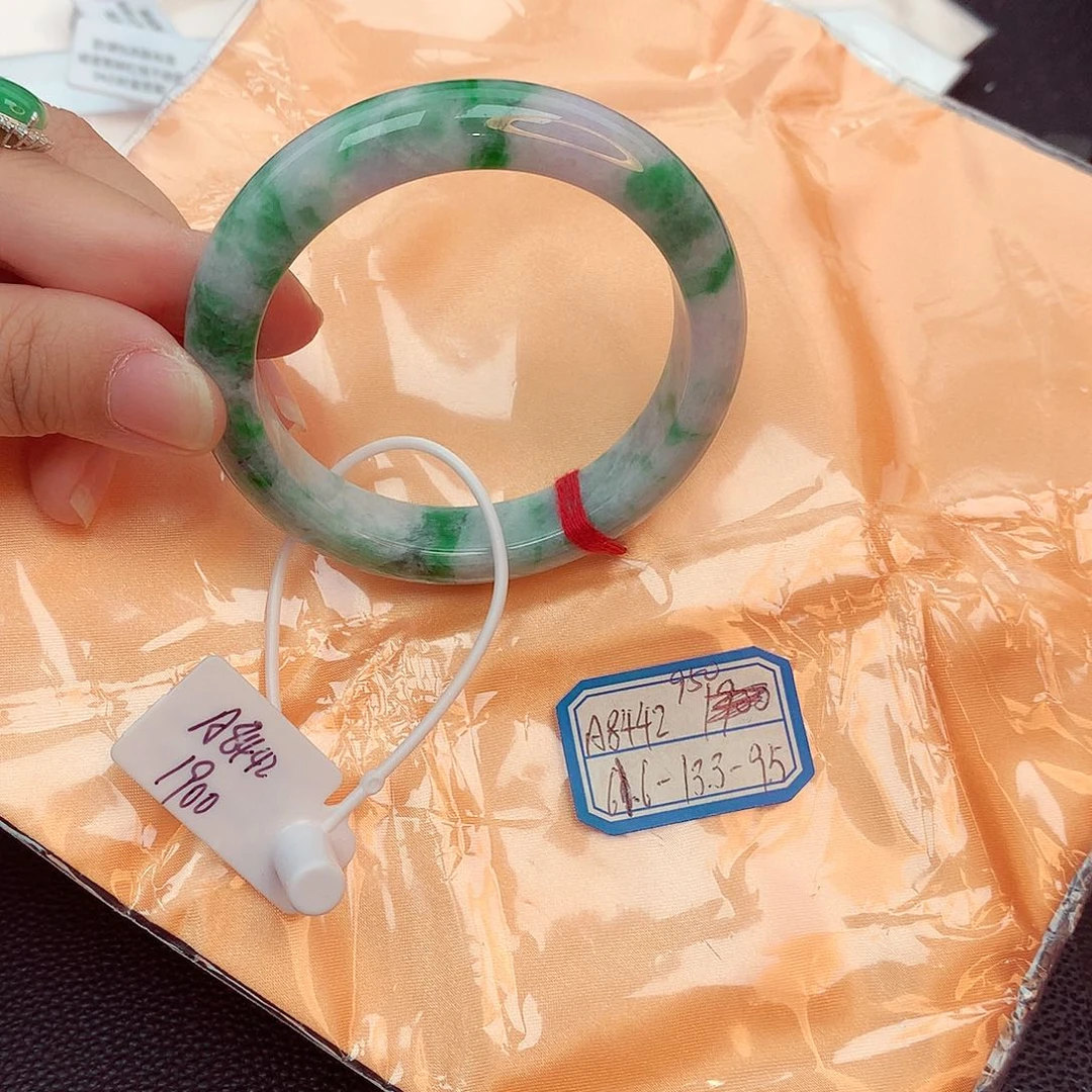 翡翠手镯未镶嵌天然缅甸翡翠A货