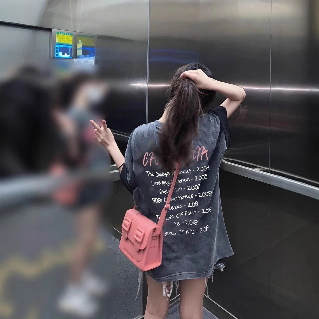 夏季短袖t恤独特漂亮小衫高级感洗水前面人像印花重工洋气百搭ins