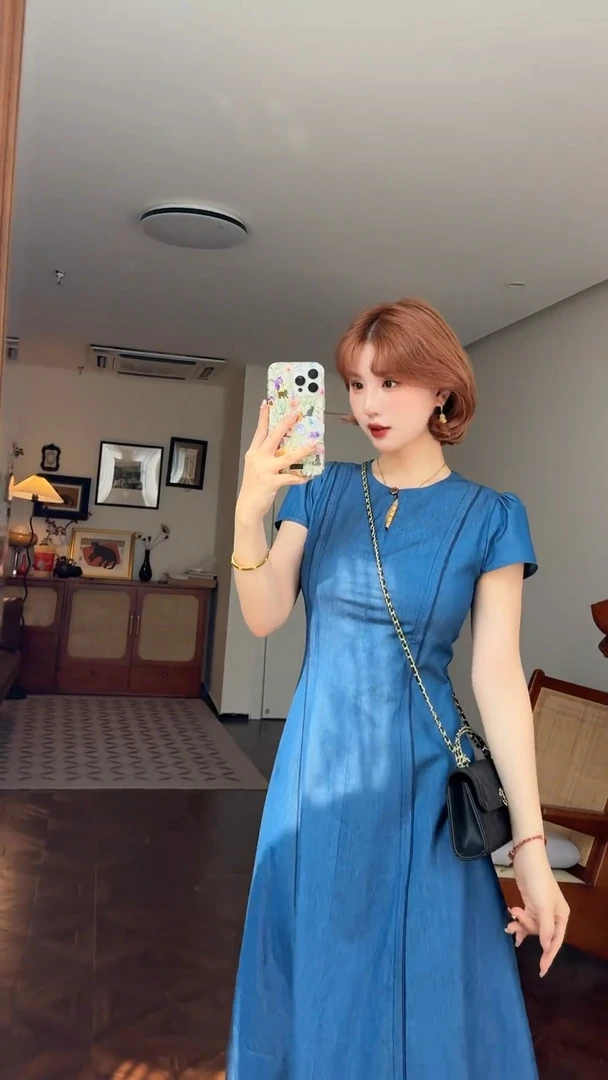 法式小众设计感复古连衣裙女2025夏季新款高级感气质显瘦牛仔长裙