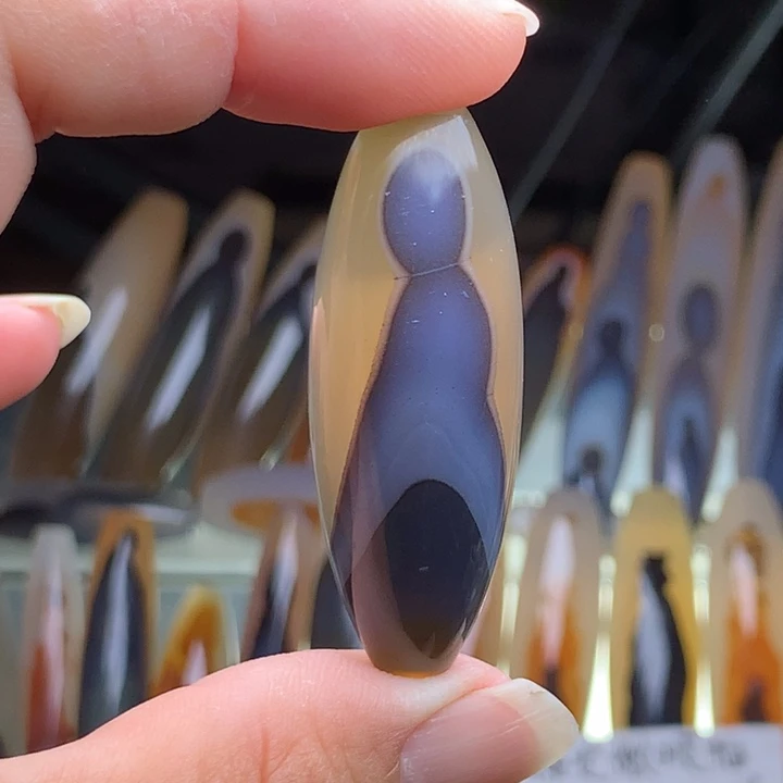 玛瑙/玉髓颈饰未镶嵌95