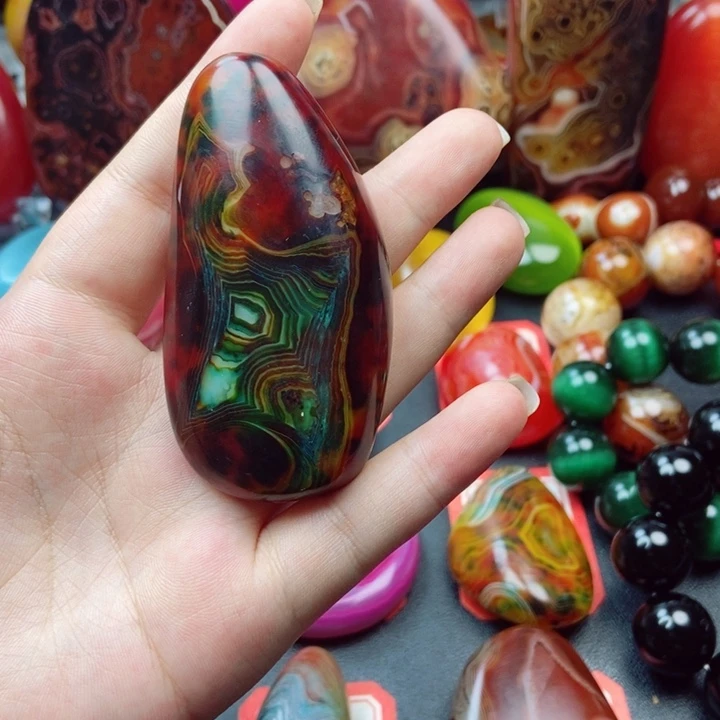 玛瑙/玉髓未镶嵌珠宝奇石