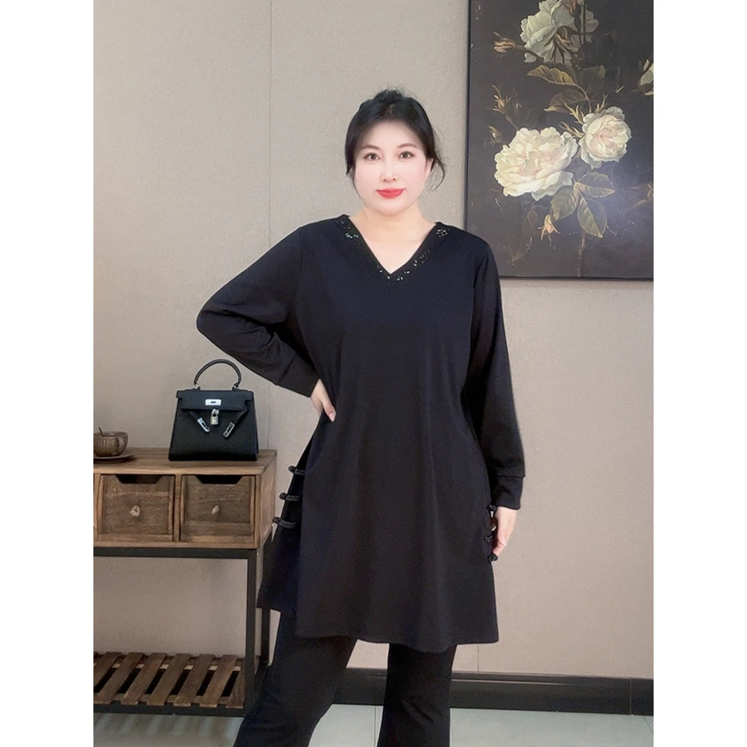 【胡小肥】12新款V领大码打底衫7725显瘦气质时尚百搭秋季宽松盘扣